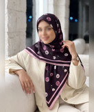 روسری حریر ابریشم طرحدار قواره ۱۲۰