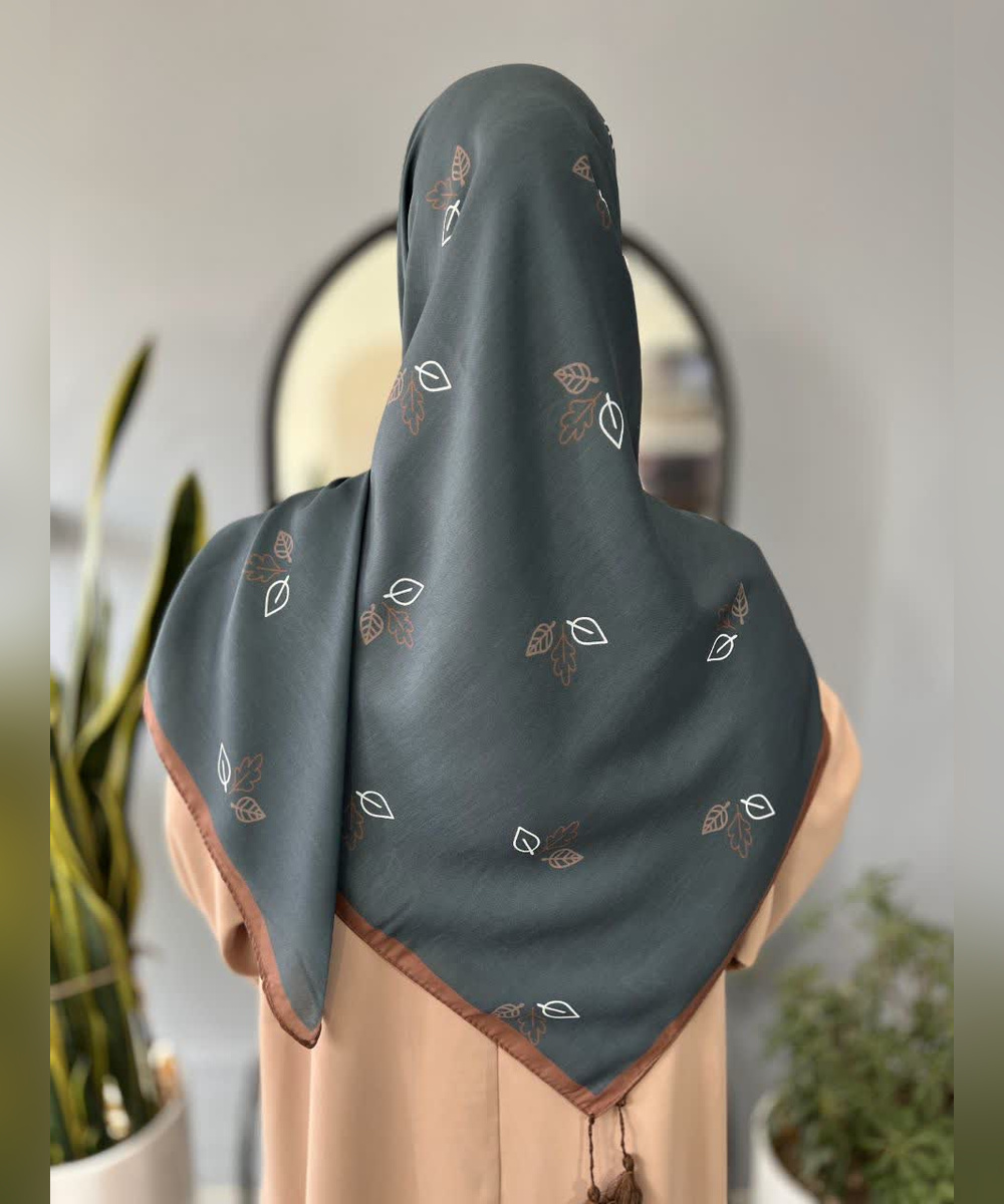 روسری سوپرنخ طرح برگ قواره ۱۴۰