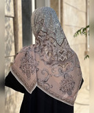 روسری حریر ابریشم طرح کلاسیک قواره ۱۲۰