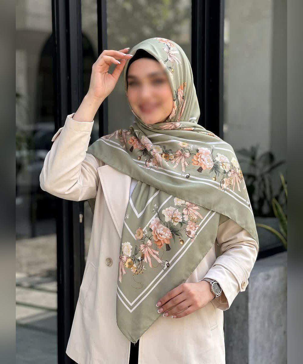 روسری کرپنخ گلدار حاشیههندسی قواره ۱۴۰