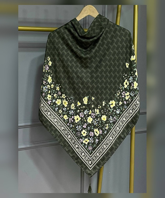 روسری نخ اسپان طرح گل دی اند جی قواره ۱۳۰