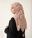 روسری سوپرنخ طرحدار قواره ۱۲۰ مدل 107930 رنگ چندرنگ 2