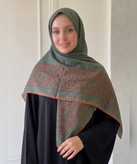 روسری سوپرنخ طرحدار قواره ۱۲۰ مدل 107962 رنگ طوسی 4