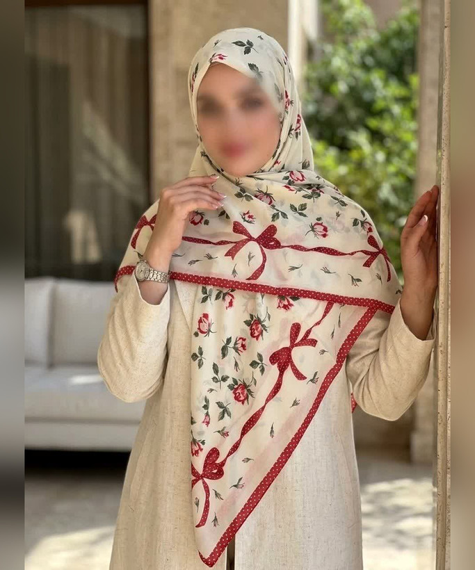 روسری کرپنخ طرحدار قواره ۱۴۰ رنگ چندرنگ