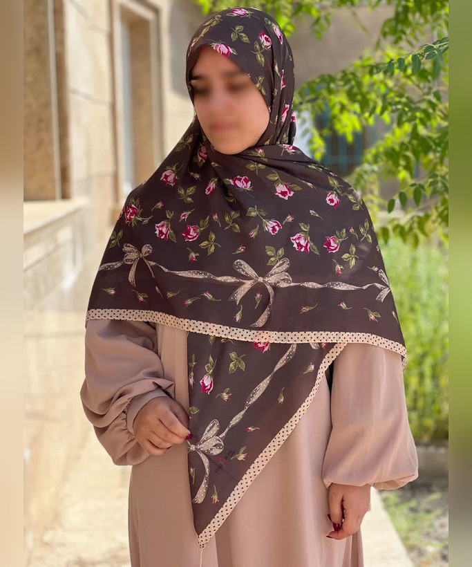 روسری کرپنخ طرحدار قواره ۱۴۰ رنگ چندرنگ