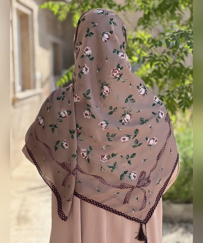 روسری کرپنخ طرحدار قواره ۱۴۰ رنگ چندرنگ