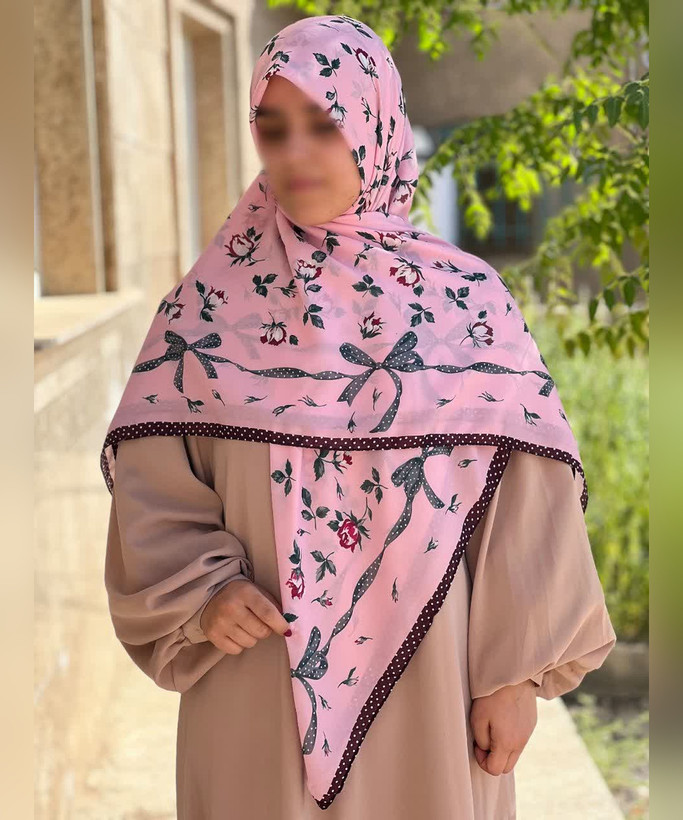 روسری کرپنخ طرحدار قواره ۱۴۰ رنگ چندرنگ