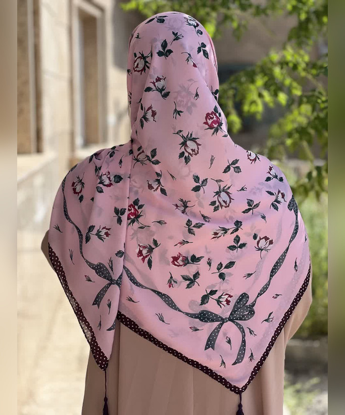 روسری کرپنخ طرحدار قواره ۱۴۰ رنگ چندرنگ