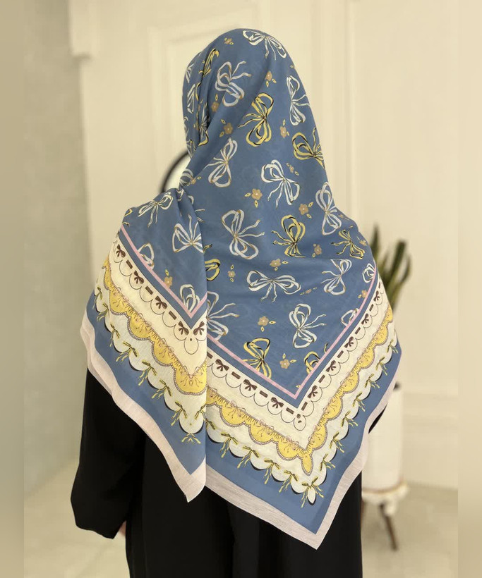 روسری سوپرنخ طرحدار قواره ۱۴۰ مدل دوم رنگ طوسی
