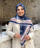 روسری سوپرنخ طرحدار قواره ۱۴۰ مدل دوم رنگ طوسی