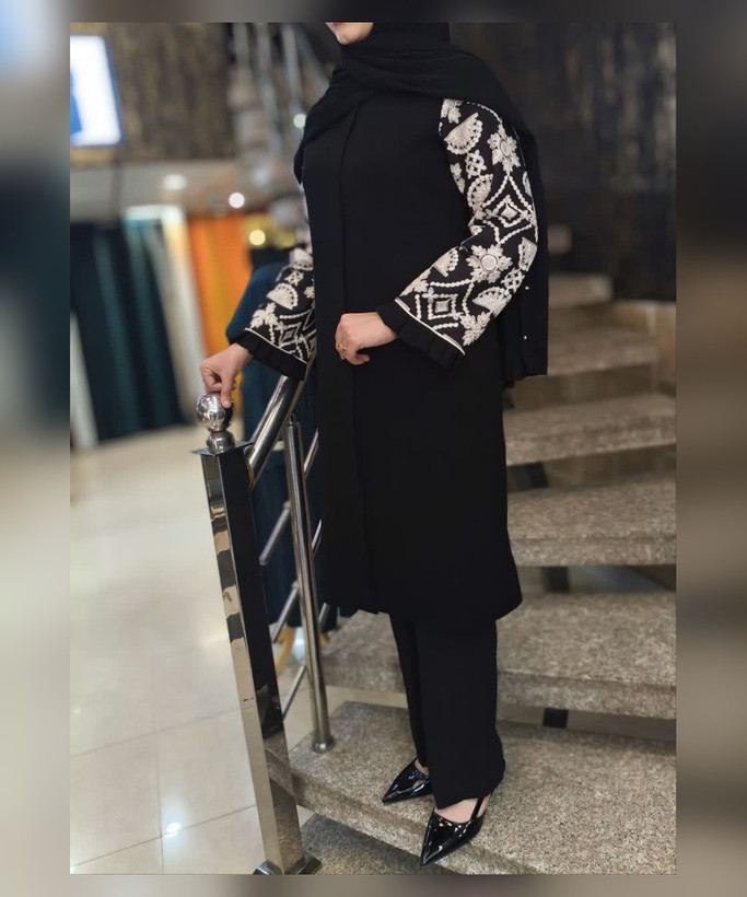 مانتو مونا