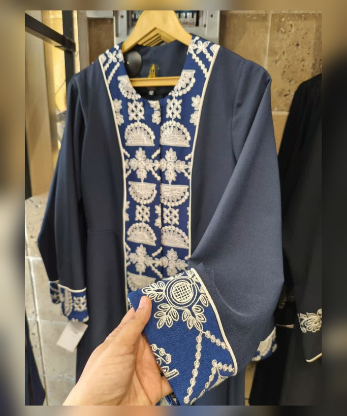 مانتو نسترن