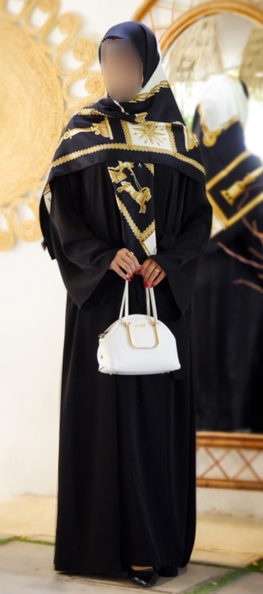 عبا لاله مشکی