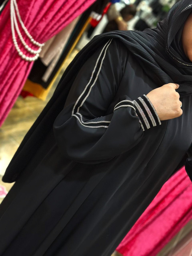 عبا مَحیا رنگ مشکی جنس الیزه