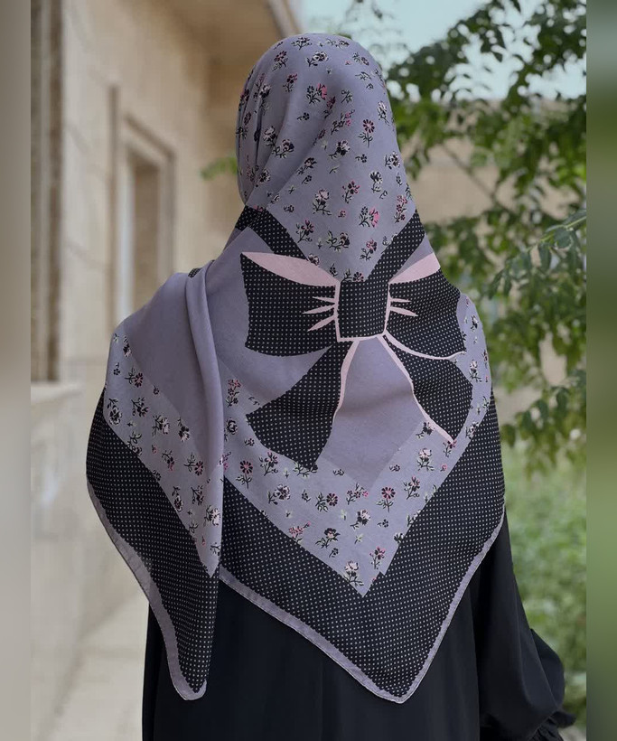 روسری سوپرکرپ طرح پاپیون گلریز قواره ۱۴۰، نمای طرح و رنگبندی