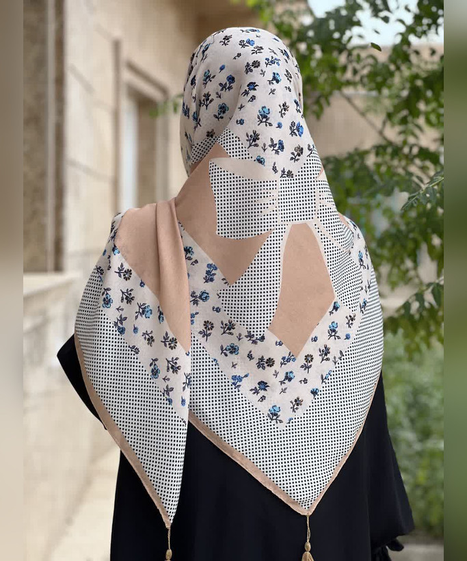 روسری سوپرکرپ طرح پاپیون گلریز قواره ۱۴۰، نمای طرح و رنگبندی