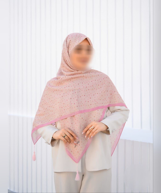 روسری کرپنخ طرح شکوفهباران قواره ۱۴۰، صورتی