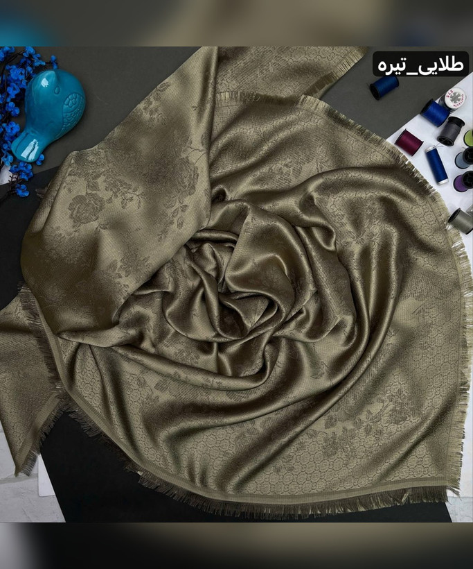 روسری نخ ابریشم ژاکارد طرح گوچی گل ریز قواره 140