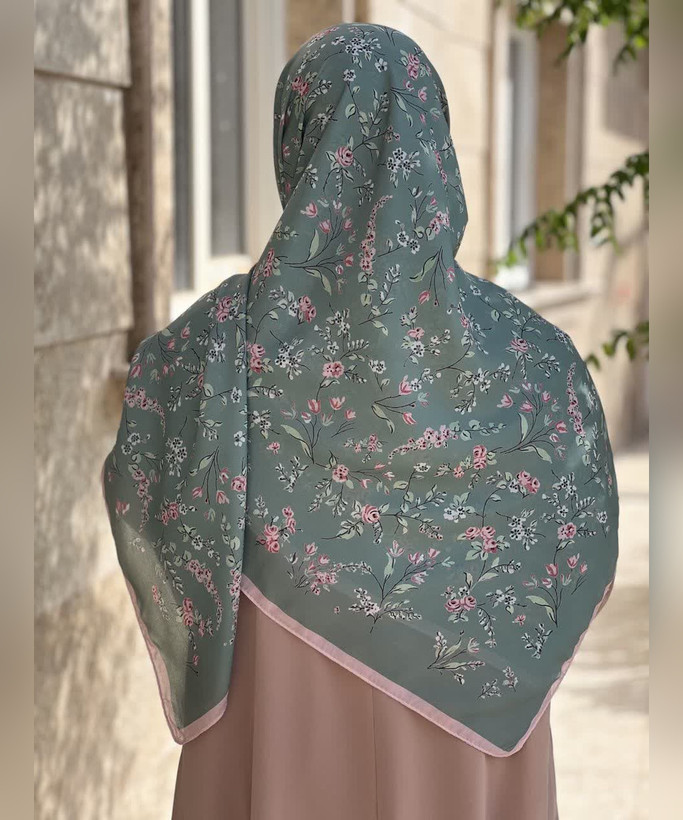 روسری کرپنخ طرح خوشهگل قواره ۱۴۰