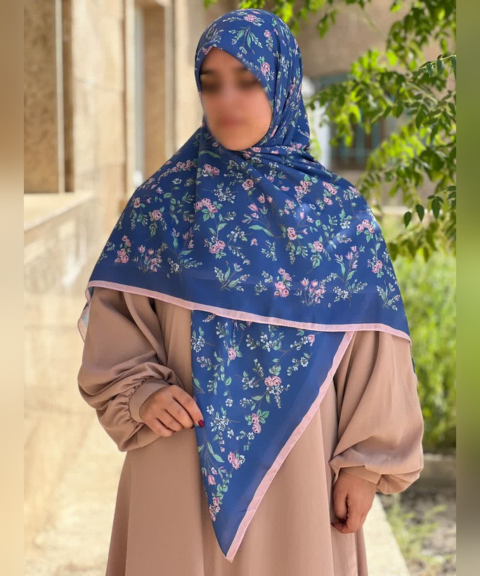 روسری کرپنخ طرح خوشهگل قواره ۱۴۰