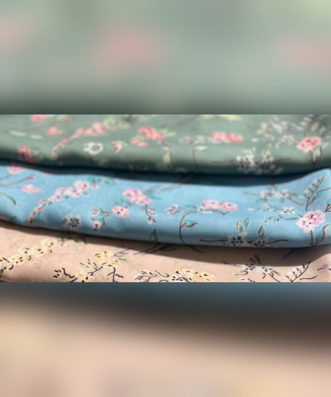 روسری کرپنخ طرح خوشهگل قواره ۱۴۰