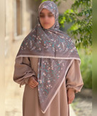 روسری کرپنخ طرح خوشهگل قواره ۱۴۰