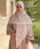 روسری کرپنخ طرح خوشهگل قواره ۱۴۰