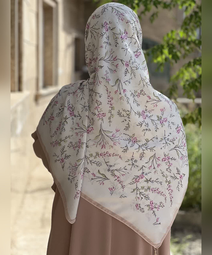 روسری کرپنخ طرح خوشهگل قواره ۱۴۰