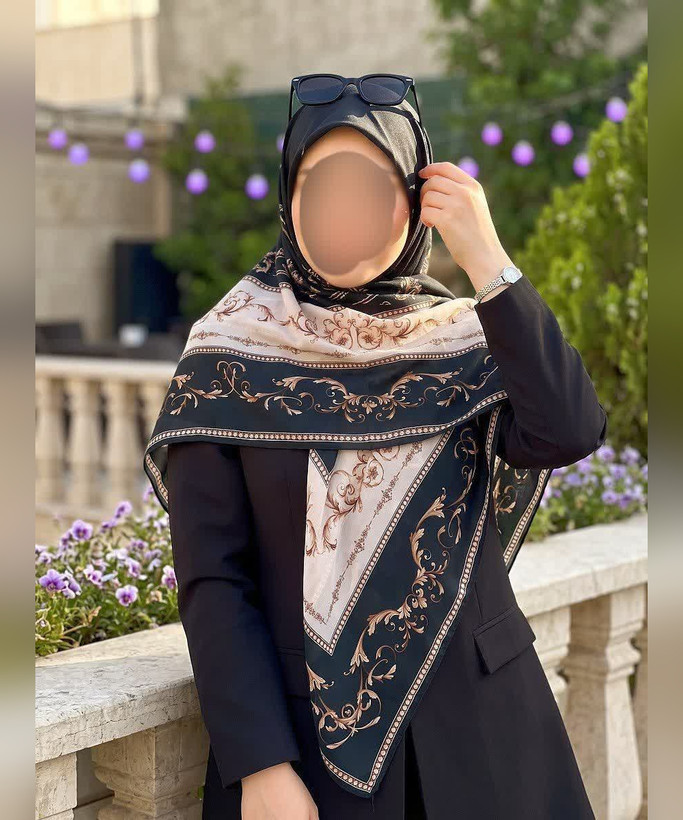 روسری کرپنخ طرح زرنگار قواره ۱۴۰