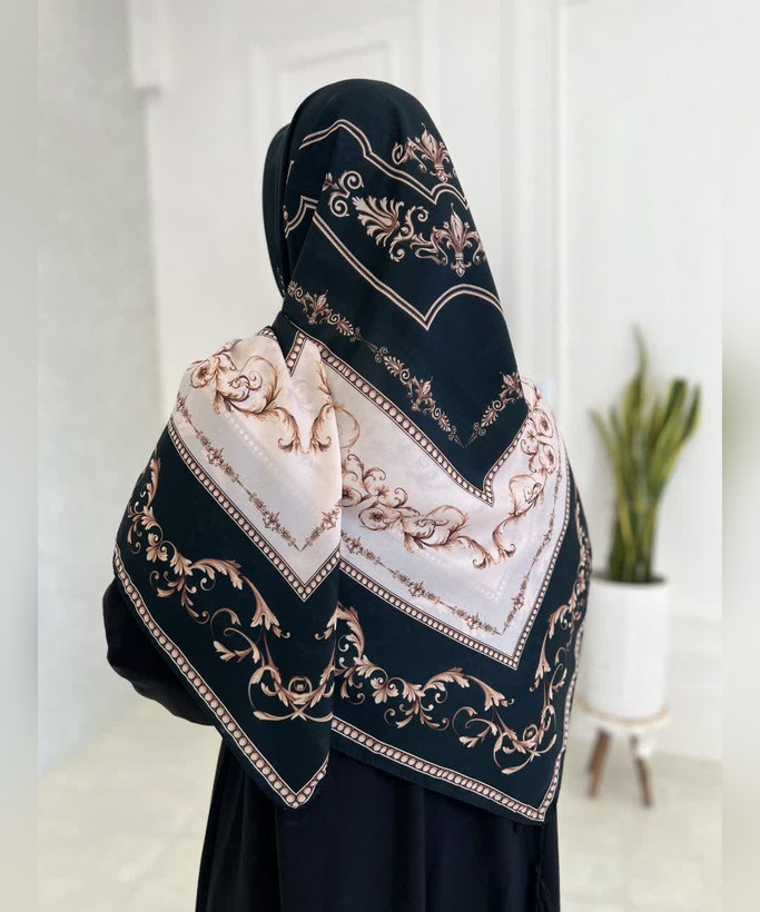 روسری کرپنخ طرح زرنگار قواره ۱۴۰