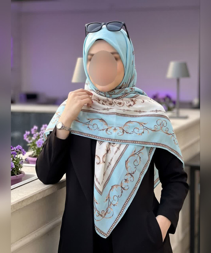 روسری کرپنخ طرح زرنگار قواره ۱۴۰