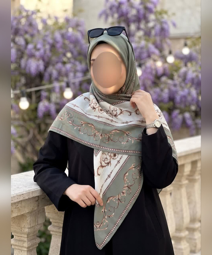 روسری کرپنخ طرح زرنگار قواره ۱۴۰