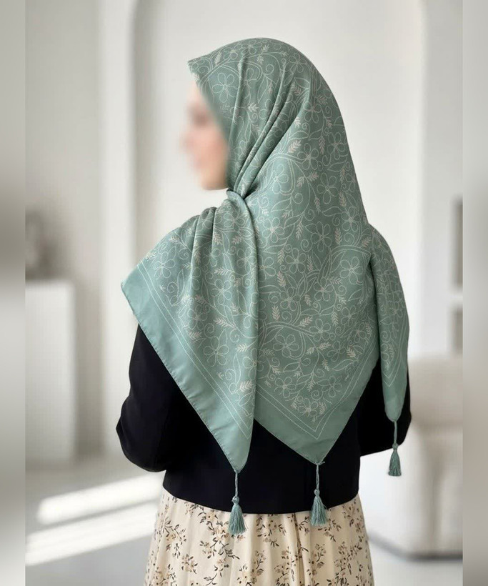 روسری نخی طرح گل خطی قواره ۱۴۰