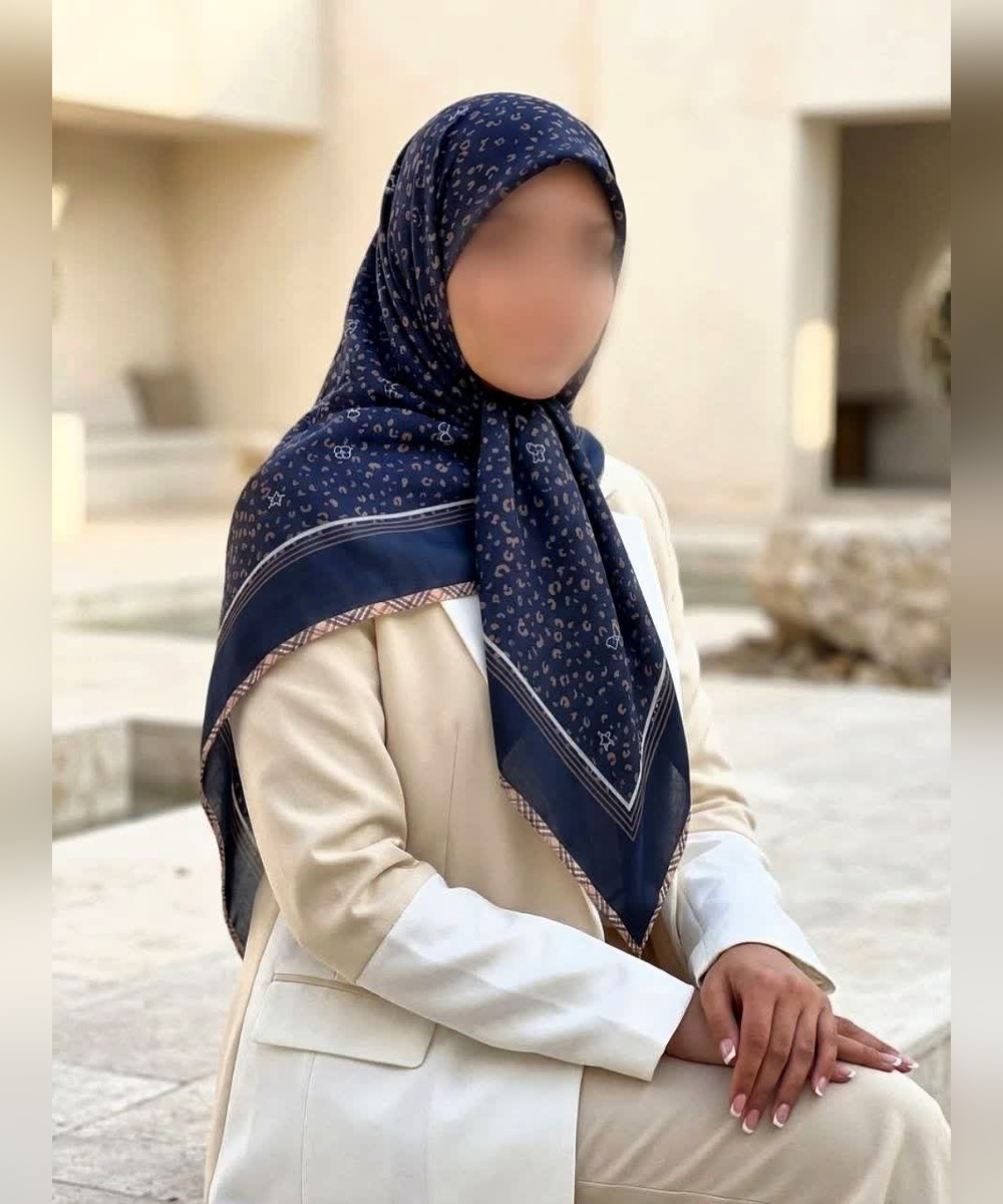 روسری کرپنخ طرح شکوفهریز قواره ۱۴۰