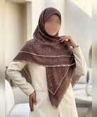 روسری کرپنخ طرح شکوفهریز قواره ۱۴۰