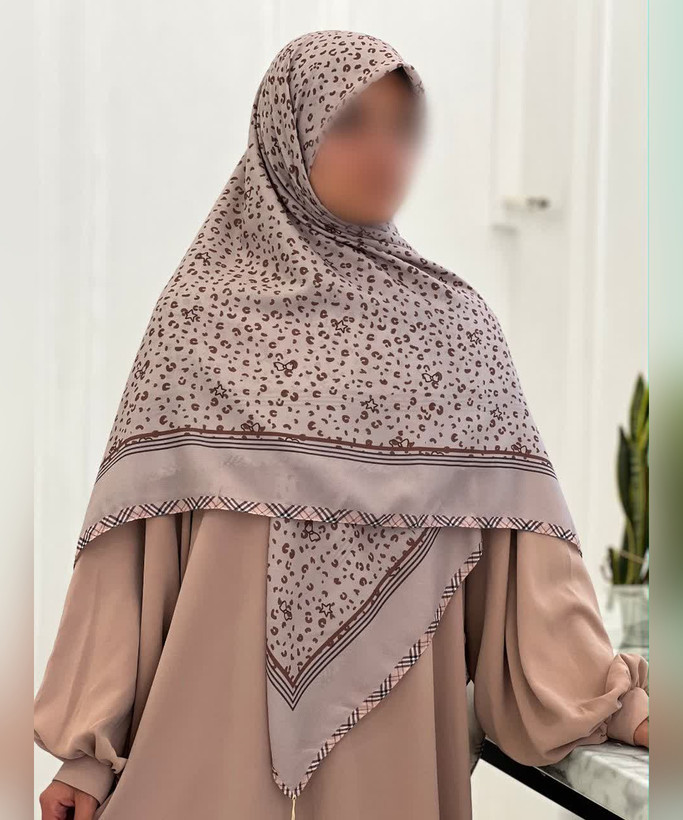 روسری کرپنخ طرح شکوفهریز قواره ۱۴۰