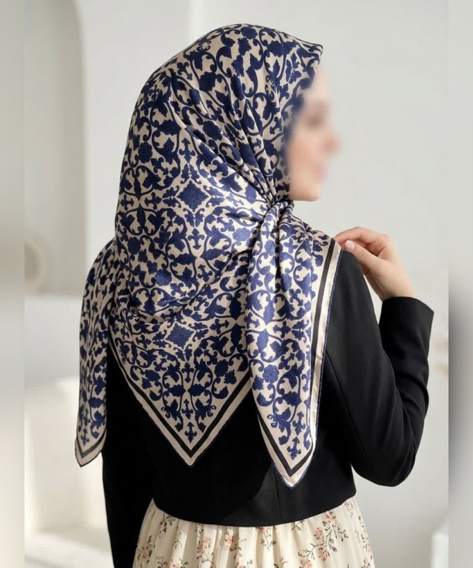 روسری نخی طرح اسلیمی پر قواره ۱۴۰